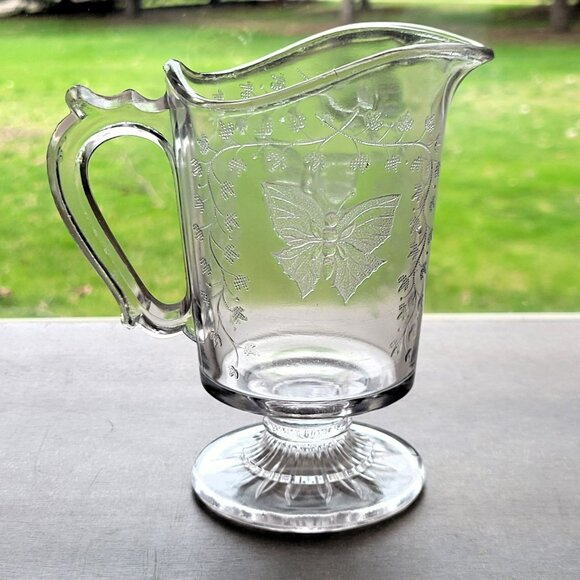 Antique EAPG Footed Creamer & Sugar Set, Bryce Higbee & Co, Butterfly with Spray - Picture 2 of 10